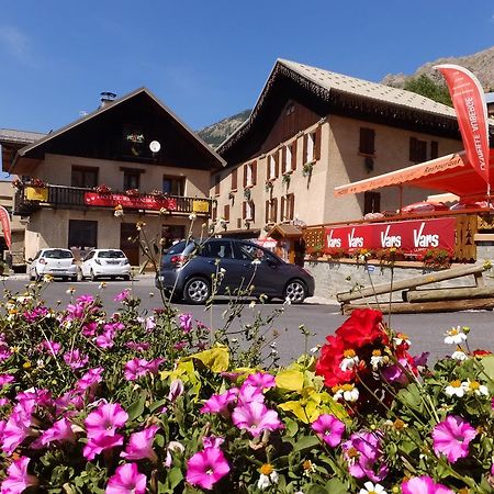La Vieille Auberge Vars  Exteriör bild